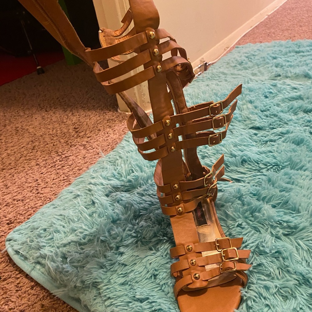 Sandals - Picture 2 of 2
